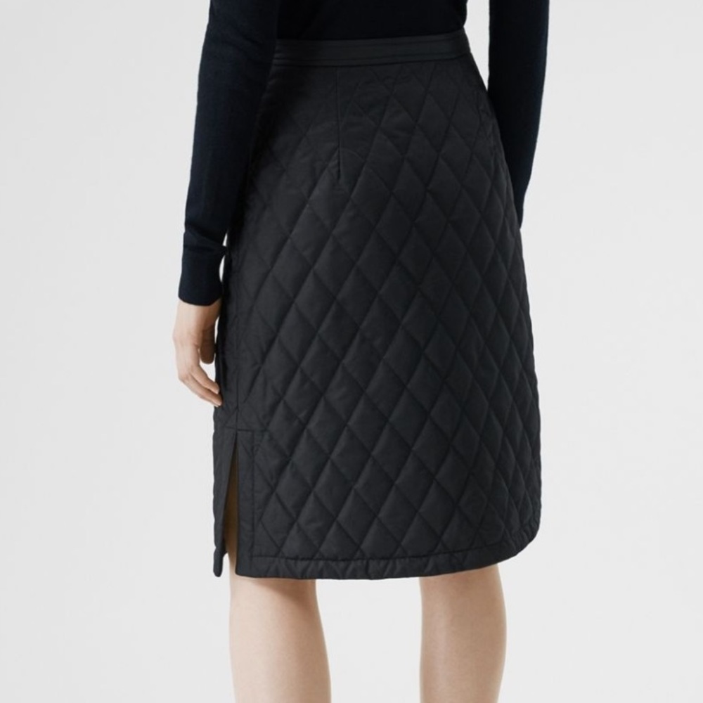 Burberry Quilted A-Line Skirt in Navy Blue - Picture 4 of 11